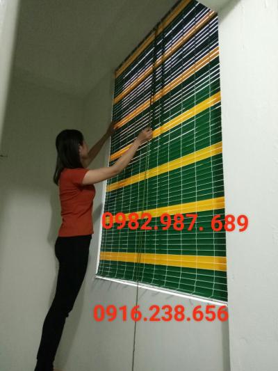 Mành nhựa nan xanh vàng N02